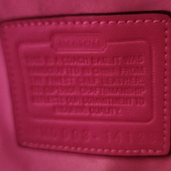COACH, Beautiful Pink 💗 Hobo  Purse/Bag with matching checkbook wallet. - Picture 9 of 16